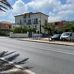 Free Parking - 5 Stelle Elegante A 100 Mt Dal Mare Pietra Ligure