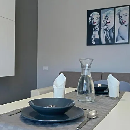 Free Parking - 5 Stelle Elegante A 100 Mt Dal Mare Apartment Pietra Ligure