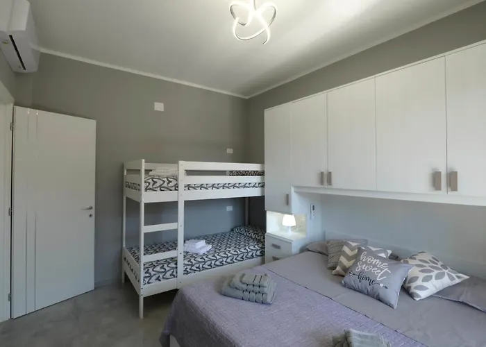 Free Parking - 5 Stelle Elegante A 100 Mt Dal Mare * Pietra Ligure