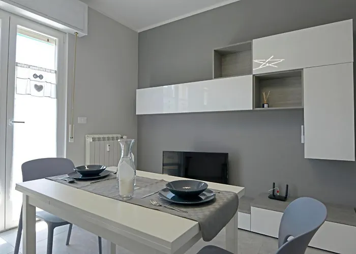 Free Parking - 5 Stelle Elegante A 100 Mt Dal Mare