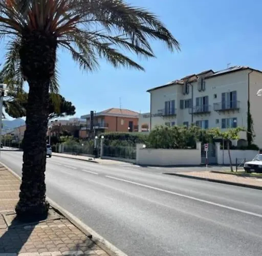 Free Parking - 5 Stelle Elegante A 100 Mt Dal Mare Appartement Pietra Ligure